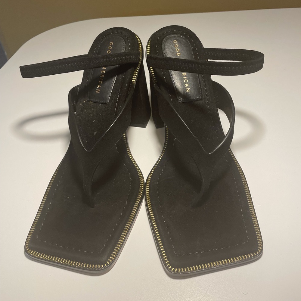 Good American Block Hrrl Thongs 8.5